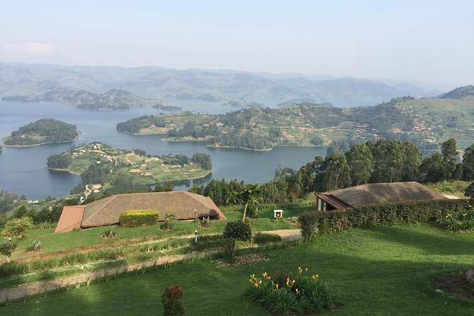 1 Day Gorilla Trekking Mgahinga Gorilla NP & Lake Bunyonyi - Park Choice: Bwindi vs. Mgahinga for a One-Day Plan