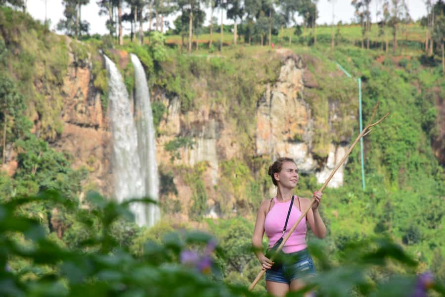 1 Day Sipi Falls Hike and Community Coffee Tour - Meeting the coffee people: walking from the farm to the story behind it