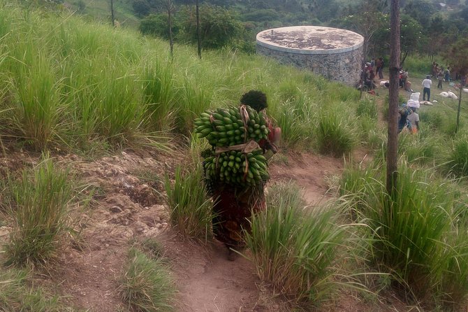 7 Days Fort Portal Culture Tour Western Uganda - Amabere ganyinamwiru caves and the Tooro Kingdom story