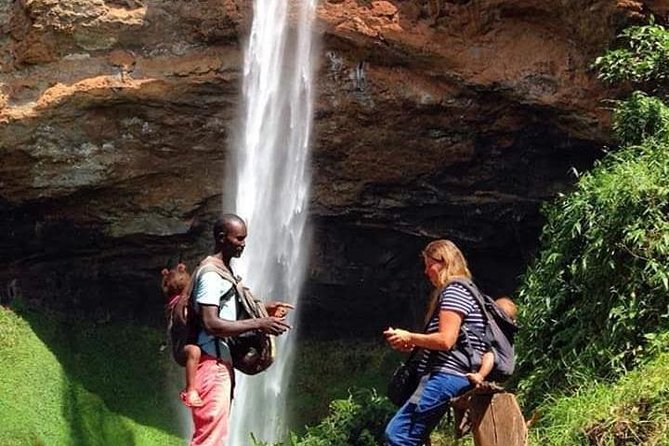 Eight days cultural and wildlife tour in Uganda - Moroto day 5: mountain biking plus gold mining in the community