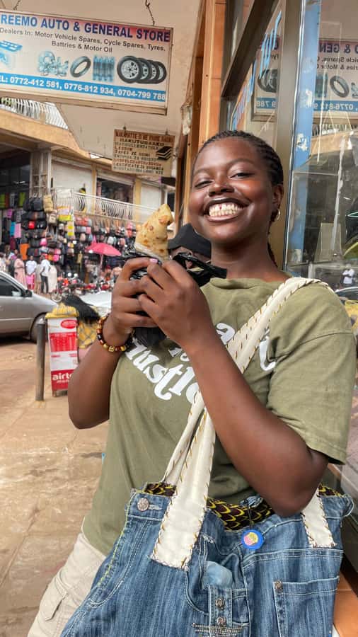Kampala: Female-Guided Walking Tour - Bagala Craft Market: shopping with a plan