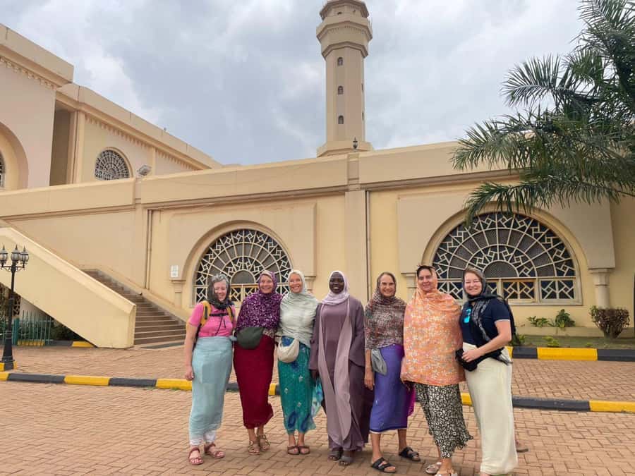 Kampala: Guided City Walking Tour with Gadaffi Mosque - Why a 6-person Kampala walk works