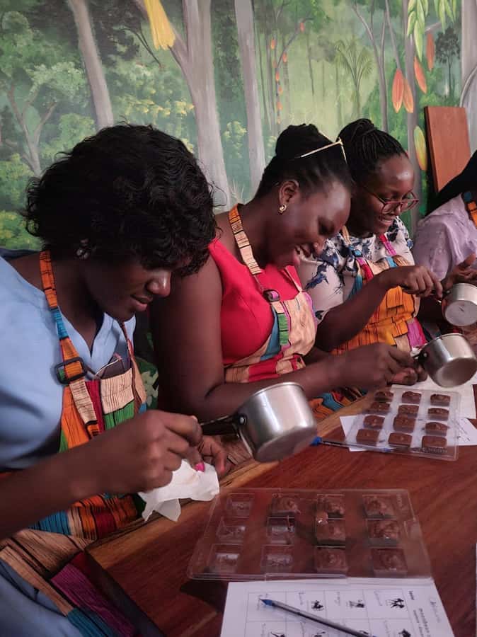 Kampala: Hands-On Chocolate Making Experience - Your Bean-to-Bar Moment: Tempering and Molds