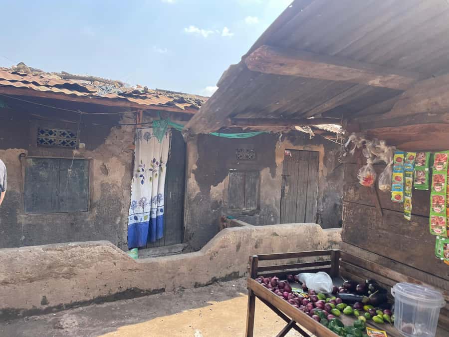 Kampala: Katanga Slum Guided Walking Tour - Katanga streets and small businesses, what you actually see on the walk