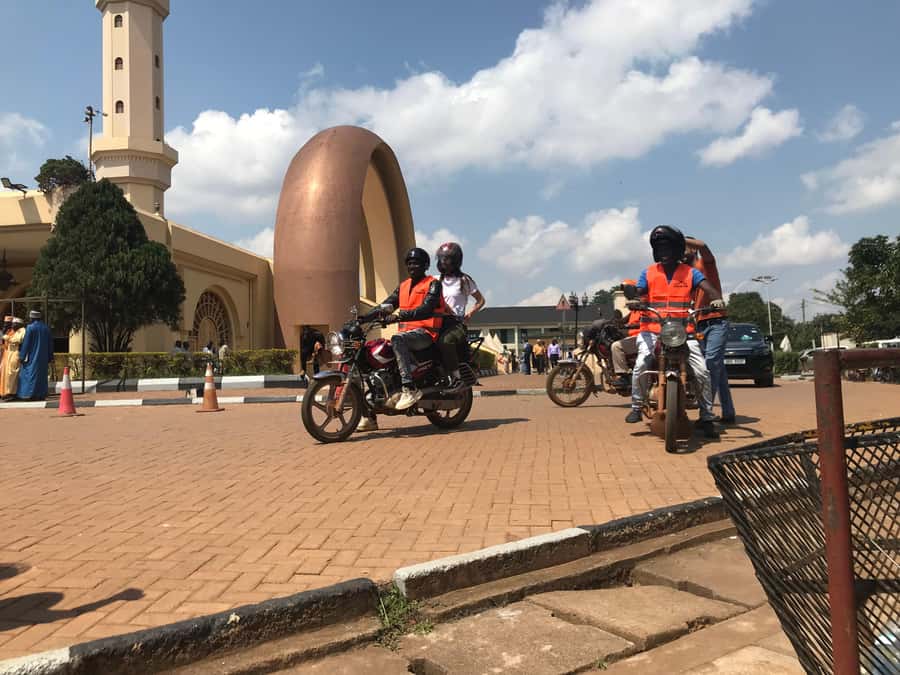 KAMPALA MOTOR BIKE TOURS (boda boda tours) - Katanga Slum: a guided visit and walk, with an important mindset
