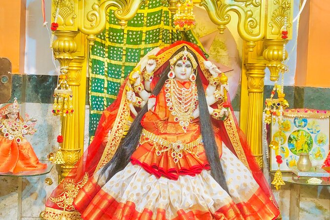 Kampala Walking City Tours (Women Guided) - Temple SSDM Shree Sanatan Dharma Mandal: Hindu worship and a quieter change of pace